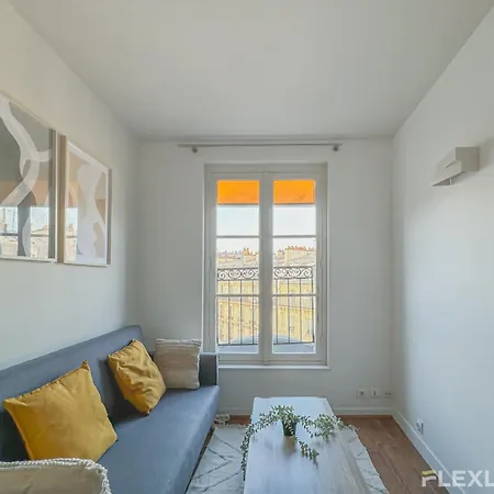 Beautiful 3-room 1st Apartment Paris